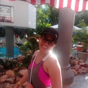 Meet your Posher, Aliana